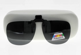 CLIP 1969A Sur-lunettes...